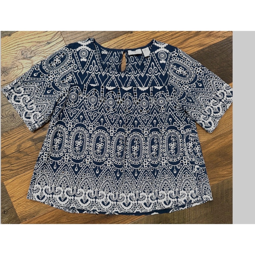 Eyelet Embroidered Cotton Blouse XL Boho Keyhole Back Coastal Vacation Blue